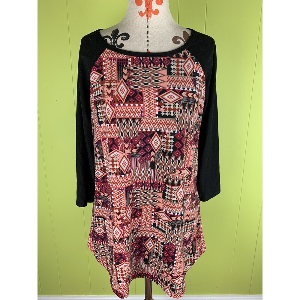 Bobbi Brooks women's Sz XL multicolor print Boat neck 3/4 sleeves Soft And Nice